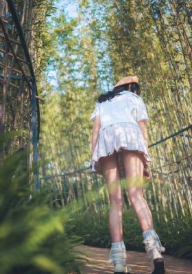 男生把机机放到女人的机机里_BD英语免费观看最新